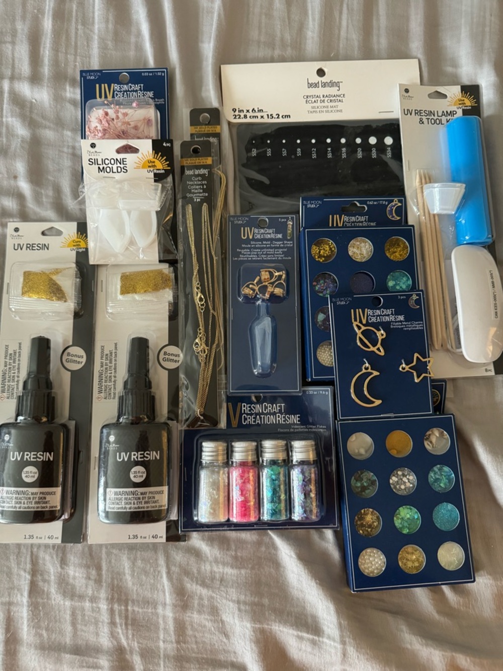 Resin Craft Kit with UV Resin & Gold Accents